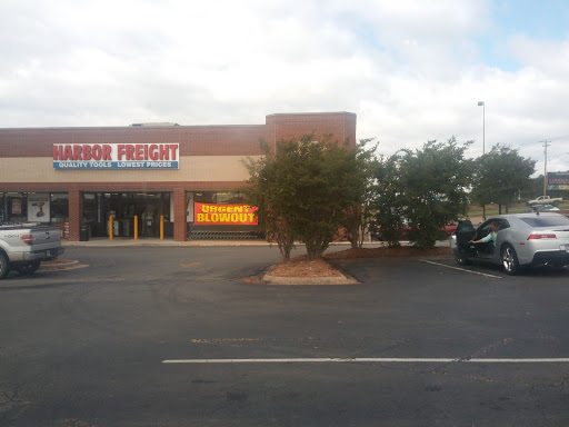 Hardware Store «Harbor Freight Tools», reviews and photos, 201 Skyline Dr #37, Conway, AR 72032, USA