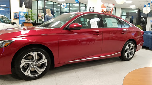 Honda Dealer «Hardin Honda», reviews and photos, 1381 S Auto Center Dr, Anaheim, CA 92806, USA