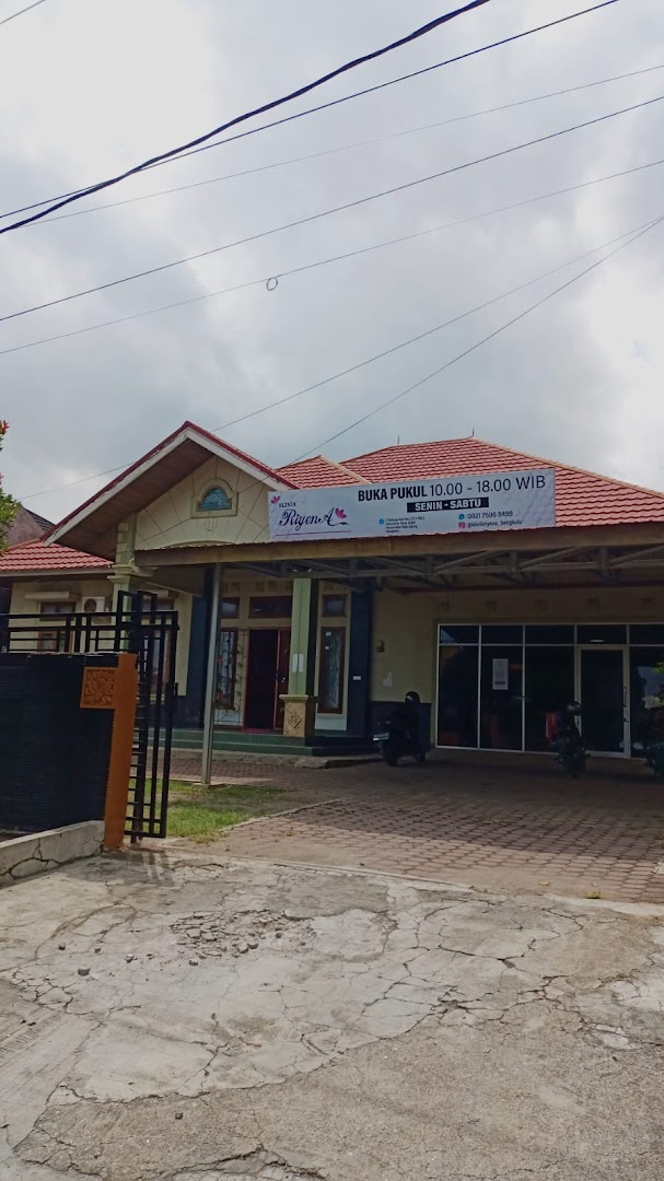 Klinik Riyena Bengkulu Photo