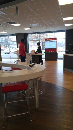 Cell Phone Store «Verizon», reviews and photos, 26200 Brookpark Rd, North Olmsted, OH 44070, USA