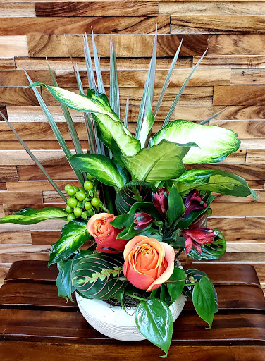 Florist «A Touch Of Elegance Florist», reviews and photos, 12123 Shelbyville Rd, Louisville, KY 40243, USA