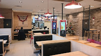 Atmosphère du Restaurant KFC Montigny-le-Bretonneux - n°3