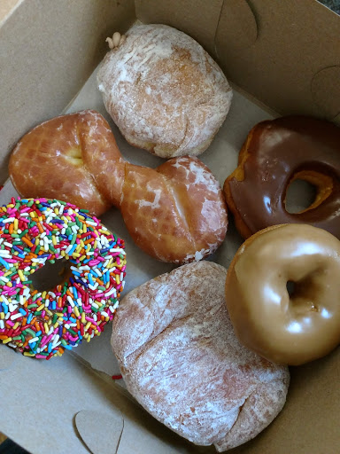 Donut Shop «Royal Donut», reviews and photos, 5759 State Rd, Cleveland, OH 44134, USA