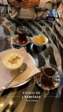 Plats et boissons du Restaurant turc Le Mezze du chef çig köfte à Paris - n°11