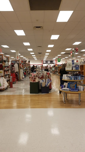 Department Store «T.J. Maxx», reviews and photos, 1650 Miami Gardens Dr, North Miami Beach, FL 33179, USA