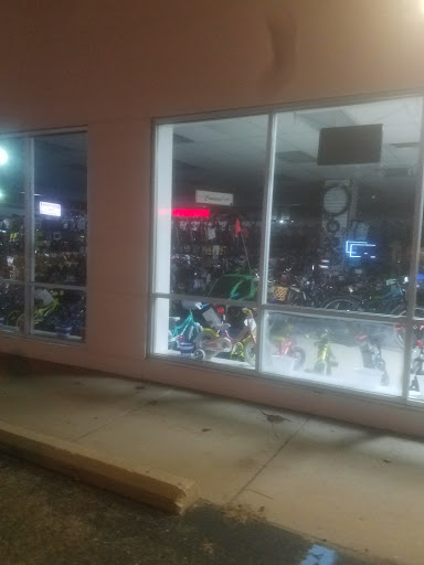 Bicycle Store «Zoo City Cycle & Sport», reviews and photos, 4308 S Westnedge Ave, Kalamazoo, MI 49008, USA