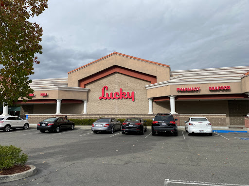 Lucky, 6155 W Las Positas Blvd, Pleasanton, CA 94588, USA, 