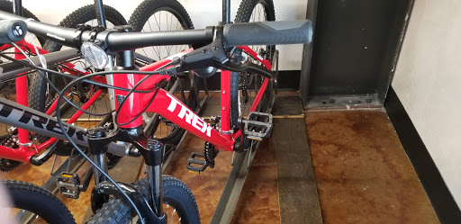 Bicycle Store «Trek Bicycle Store of West Phoenix», reviews and photos, 13085 W McDowell Rd, Avondale, AZ 85392, USA