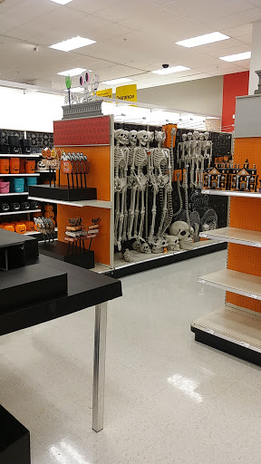 Department Store «Target», reviews and photos, 3100 14th St NW #201, Washington, DC 20010, USA