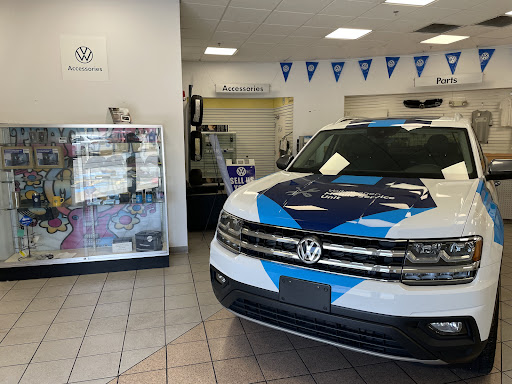 Volkswagen Dealer «Metro Volkswagen», reviews and photos, 2035 W Airport Fwy, Irving, TX 75062, USA