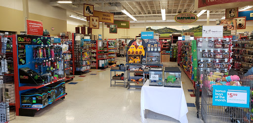 Pet Supply Store «Petco Animal Supplies», reviews and photos, 516 Valley Mall Pkwy, East Wenatchee, WA 98802, USA