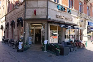 Linds Café & Konditori image