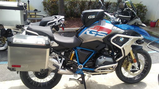 BMW Motorcycle Dealer «BMW Motorcycles Fort Lauderdale», reviews and photos, 4201 Peters Rd, Plantation, FL 33317, USA