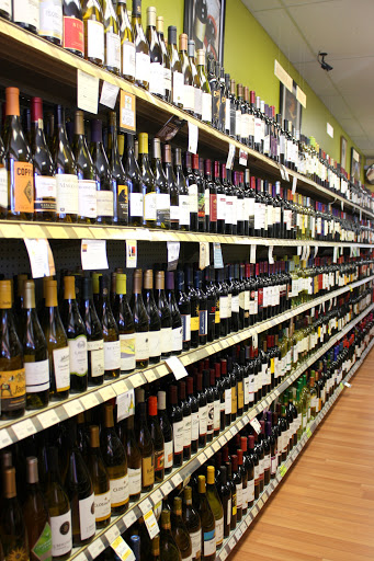 Liquor Store «7 Courts Liquors», reviews and photos, 4130 E Joppa Rd #106, Nottingham, MD 21236, USA