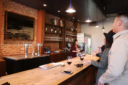 Wine Store «Everson Royce Wine & Spirits», reviews and photos, 155 N Raymond Ave, Pasadena, CA 91103, USA