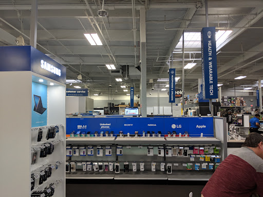 Electronics Store «Best Buy», reviews and photos, 2701 Cherry Ave, Signal Hill, CA 90755, USA