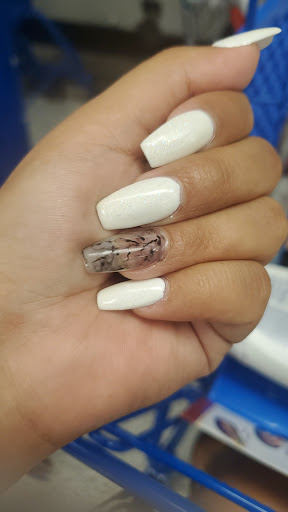Nail Salon «First Nails», reviews and photos, 536 E Perkins St, Ukiah, CA 95482, USA