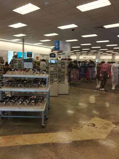 Department Store «Nordstrom Rack The Shops at Midtown Miami», reviews and photos, 3201 N Miami Ave, Miami, FL 33127, USA