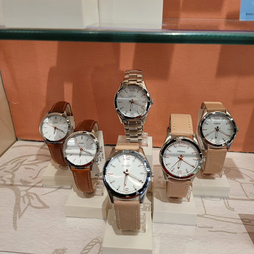 Watch Store «Fossil Outlet Store», reviews and photos, 18521 Outlet Blvd #725, Chesterfield, MO 63005, USA