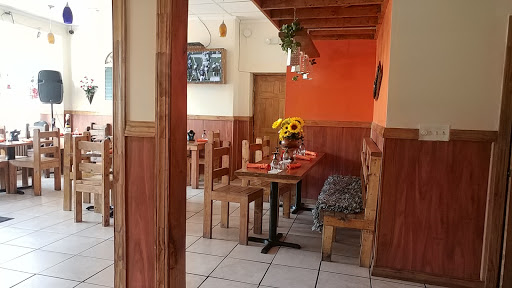 Mi Casa Restaurant image 1