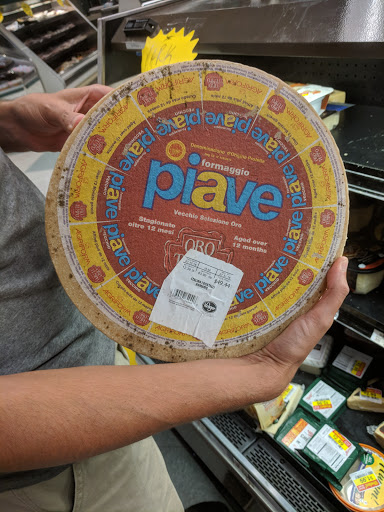 Grocery Store «Kroger», reviews and photos, 350 E Six Forks Rd, Raleigh, NC 27609, USA