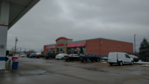 Gas Station «Thorntons», reviews and photos, 7301 Kingsgate Way, West Chester Township, OH 45069, USA