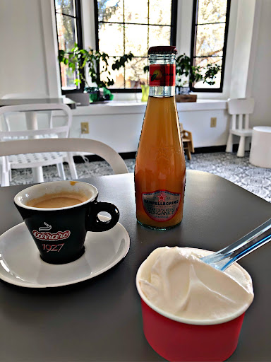 Ice Cream Shop «Sorella Gelateria», reviews and photos, 219 N Limestone, Lexington, KY 40507, USA