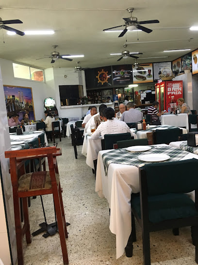 Restaurant Enrique - Antonio J. Bermúdez 511, Ricardo Flores Magon, 93340 Poza Rica de Hidalgo, Ver., Mexico