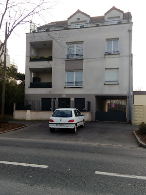 E. Lanchas à Paray-Vieille-Poste