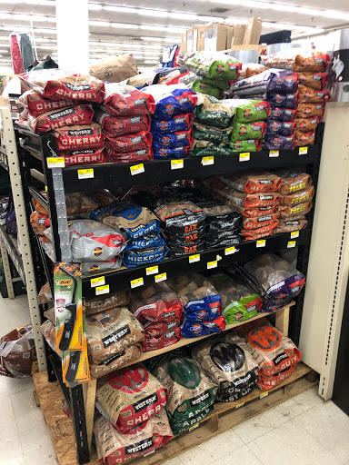 Hardware Store «Douglas Ace Home Center», reviews and photos, 1212 S Naper Blvd #117, Naperville, IL 60540, USA