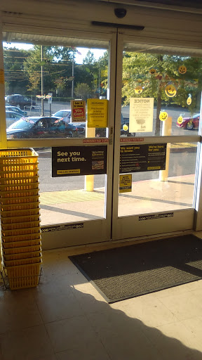 Home Goods Store «Dollar General», reviews and photos, 2415 S Broadway St, Little Rock, AR 72206, USA