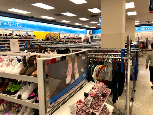 Clothing Store «Ross Dress for Less», reviews and photos, 19 Colma Blvd, Colma, CA 94014, USA