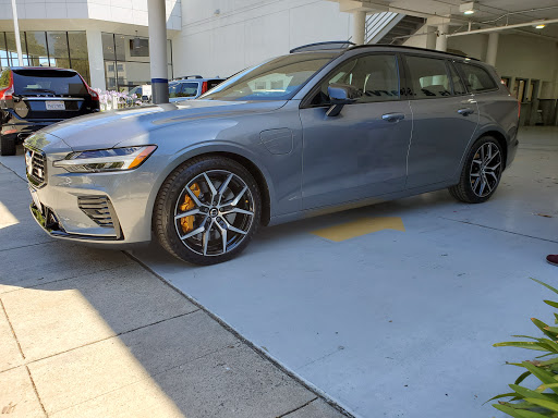 Car Dealer «Volvo of Burlingame», reviews and photos, 900 Peninsula Ave, Burlingame, CA 94010, USA