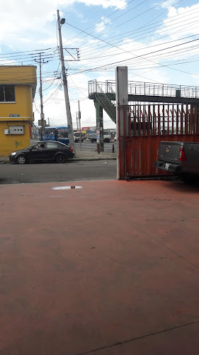 Av. Maldonado S64-22 y Patricio Romero, esquina, Quito 170711, Ecuador