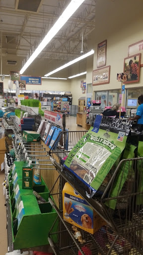 Pet Supply Store «Petco Animal Supplies», reviews and photos, 1350 S Ironton St #120, Aurora, CO 80012, USA