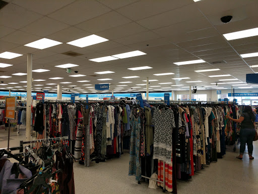 Clothing Store «Ross Dress for Less», reviews and photos, 527 Baltimore Pike, Bel Air, MD 21014, USA