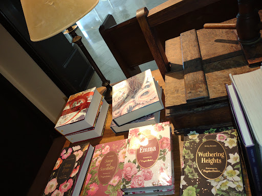 Book Store «Full Circle Bookstore», reviews and photos, 1900 Northwest Expy, Oklahoma City, OK 73118, USA