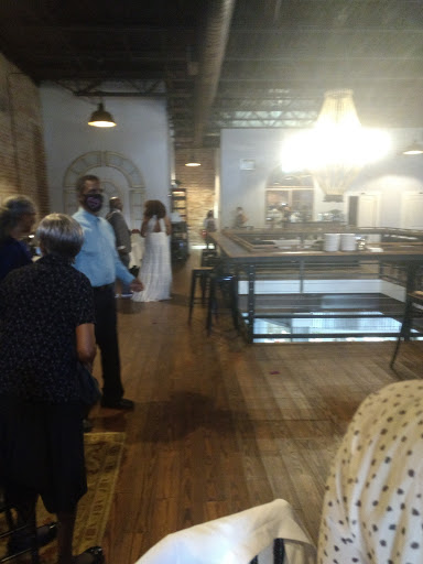 Market «Birdies Market & Catering | Grassroots Coffee», reviews and photos, 206 N Patterson St, Valdosta, GA 31601, USA
