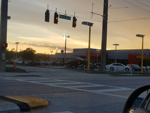 Used Car Dealer «American Car Center», reviews and photos, 8350 Park Blvd N, Seminole, FL 33777, USA