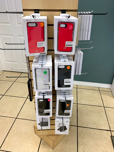 Cell Phone Store «Lexington Phone Repair», reviews and photos, 216 S Limestone, Lexington, KY 40508, USA