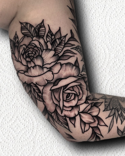 Explore cross with names tattoo ideas, creative tattoo ideas in Johnson City, available at Gold Cross Tattoo Co.