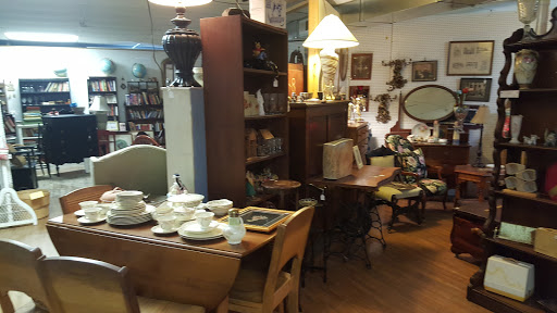 Antique Furniture Store «Useful Things Antiques & Collectibles Store», reviews and photos, 11 Crenshaw Ln, Coxs Creek, KY 40013, USA
