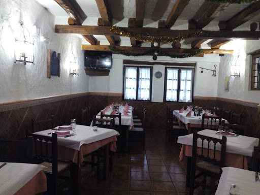 Bar Trinos restaurante. - C. Hermanos Pinzón, 6, 02006 Albacete, España