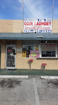 Sunshine Coin Laundry - Photo 3 - Car repair in Miami, FL, Hialeah