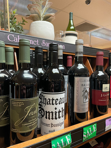 Liquor Store «Macadoodles- South Springfield», reviews and photos, 1455 E Independence St, Springfield, MO 65804, USA