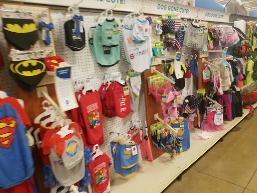 Pet Supply Store «PetSmart», reviews and photos, 17677 Haggerty Rd, Northville, MI 48168, USA