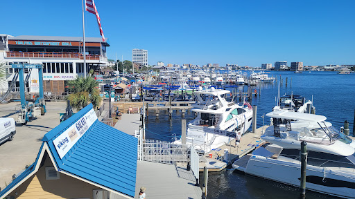 Seafood Restaurant «AJ’s Seafood & Oyster Bar», reviews and photos, 116 Harbor Blvd, Destin, FL 32541, USA