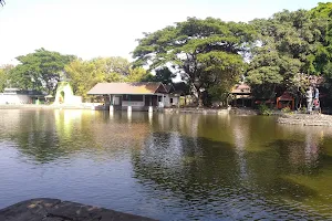 Danau Balekambang Solo image
