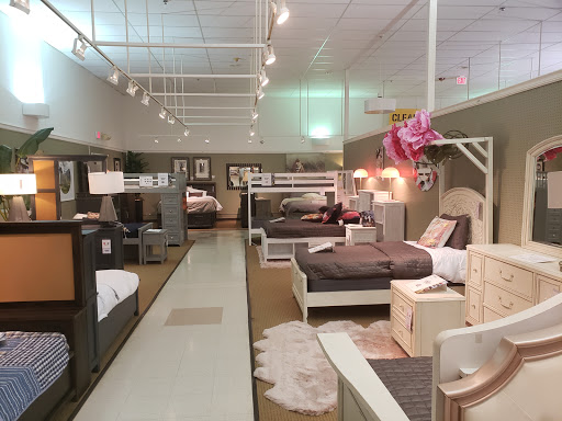Furniture Store «Value City Furniture», reviews and photos, 37001 Warren Rd, Westland, MI 48185, USA