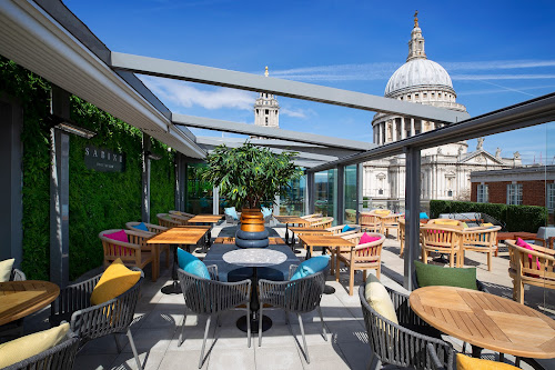 Sabine Rooftop Bar à London